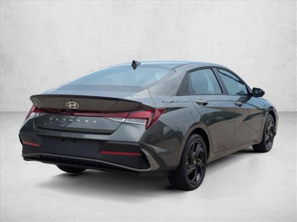 New 2026 Hyundai Elantra SEL Sport Plus Sedan