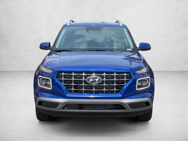 2025 Hyundai Venue Limited - Photo 6
