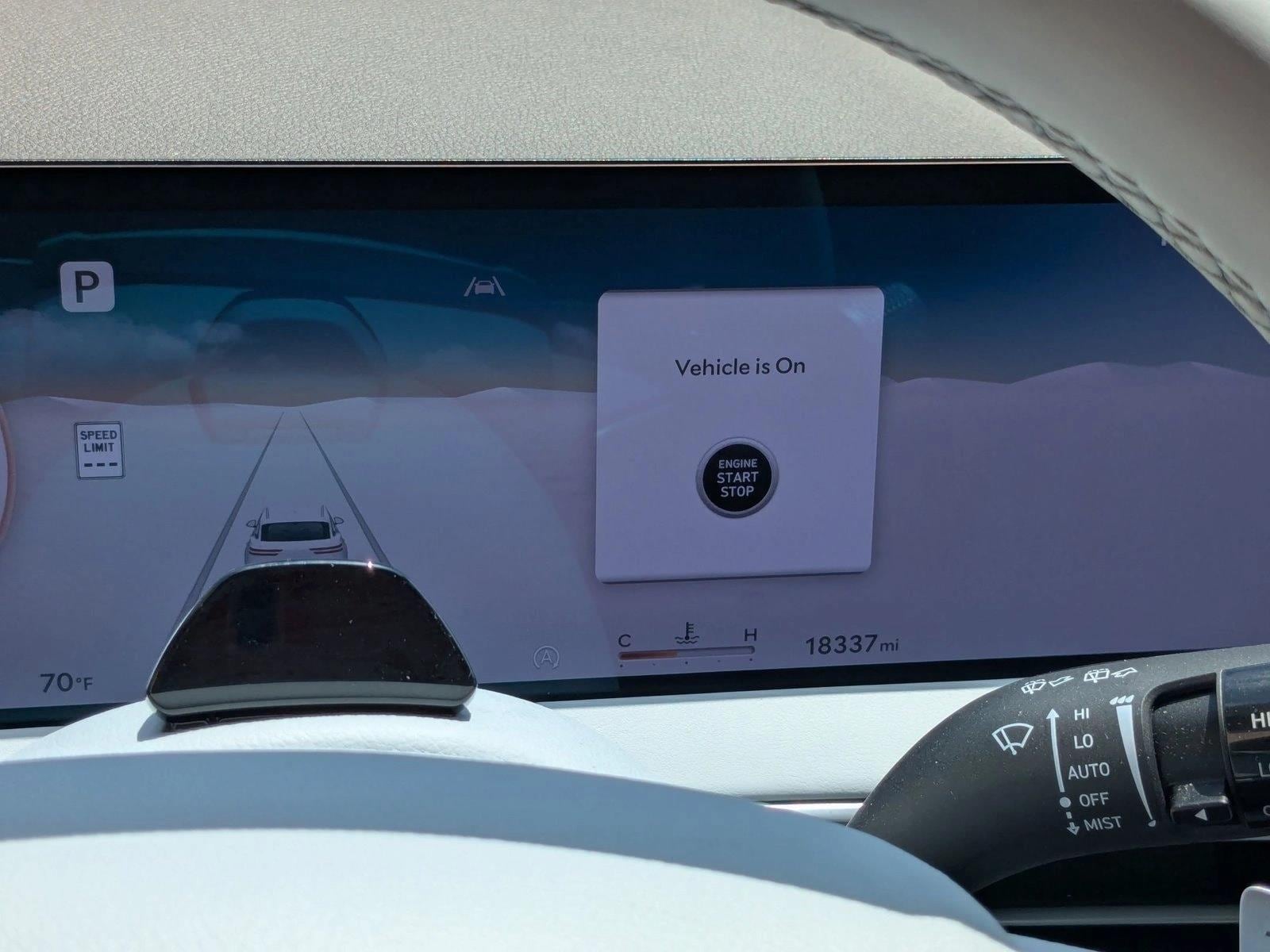 2026 GENESIS GV70 Advanced - Photo 11