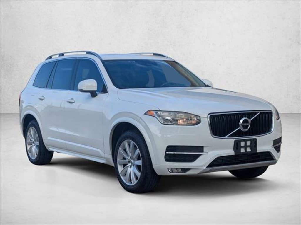 Used 2016 Volvo XC90 T6 Momentum Sport Utility