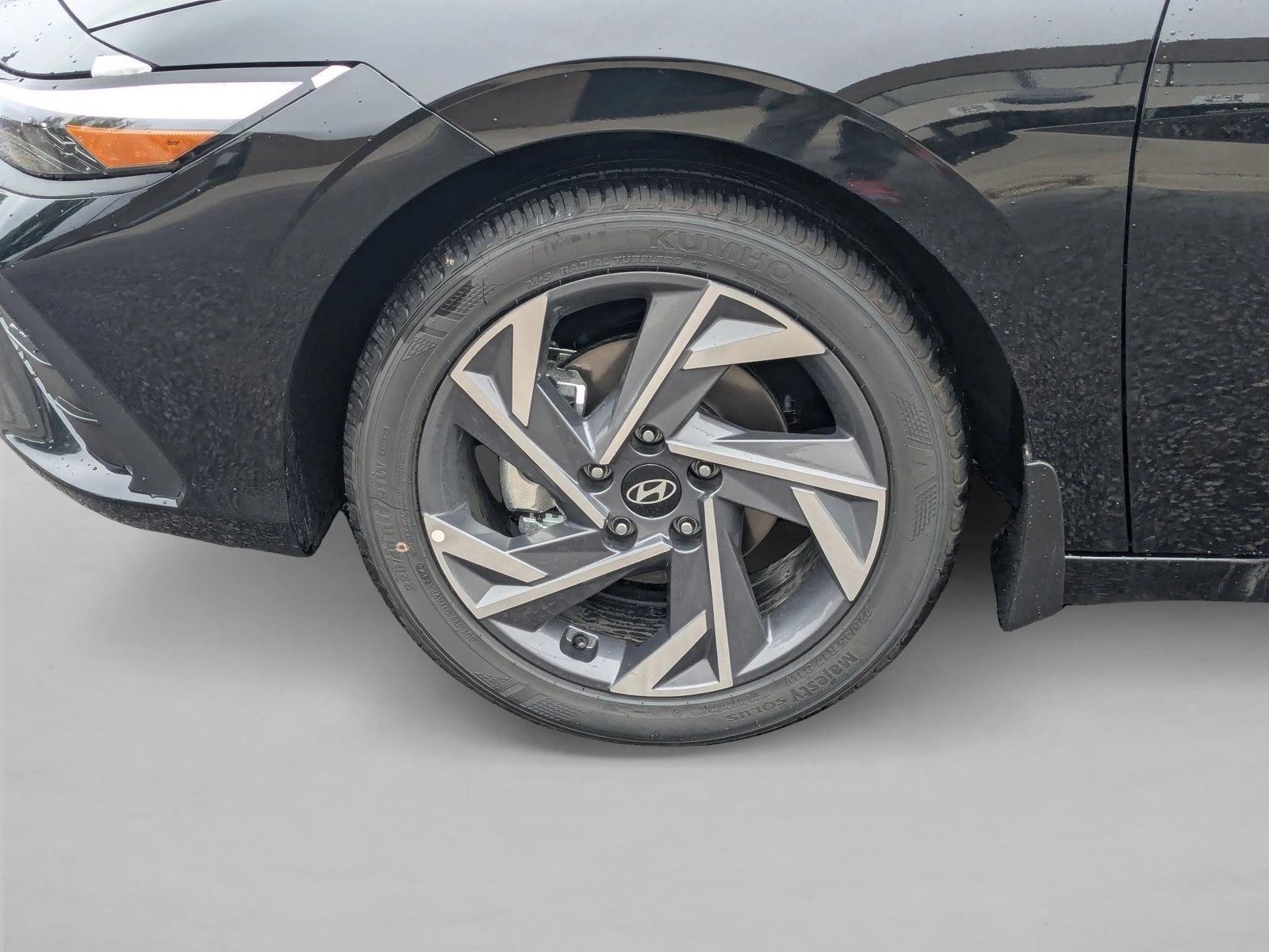 2025 Hyundai Elantra SEL - Photo 10