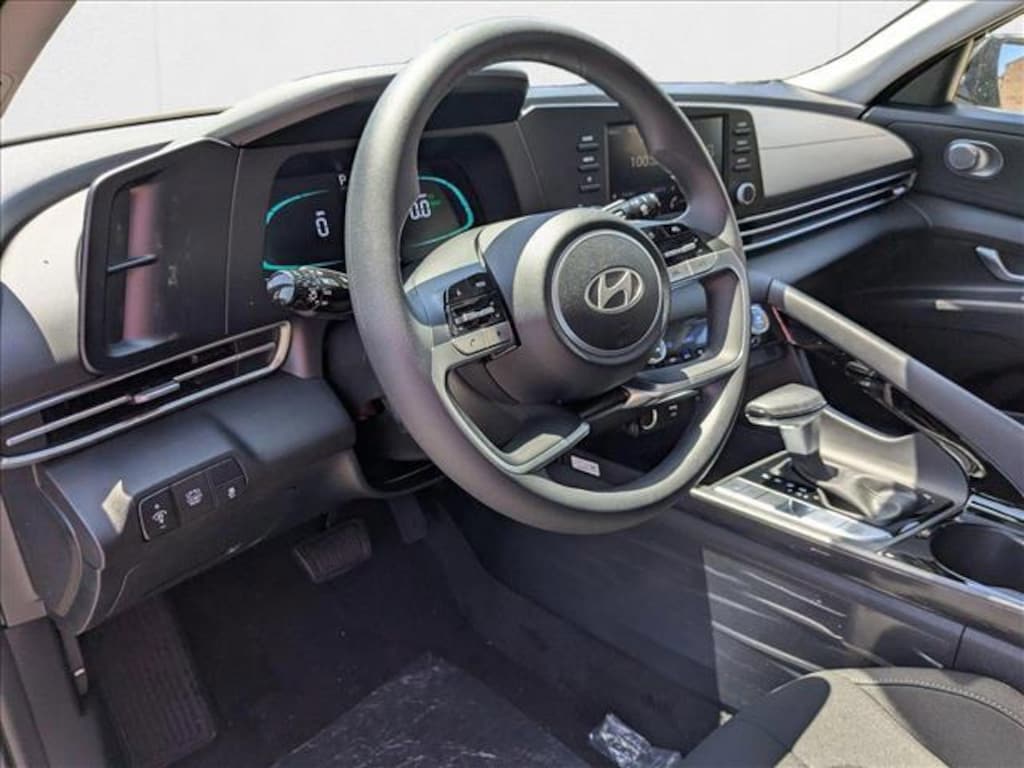 New 2025 Hyundai Elantra Hybrid Blue Sedan