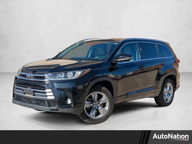 2017 Toyota Highlander Limited's photo