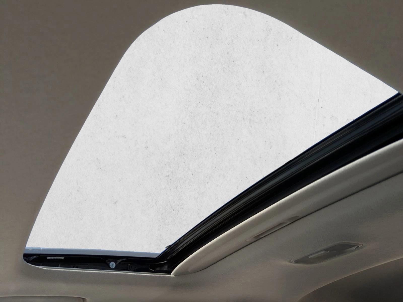 2025 Hyundai Venue SEL - Photo 17