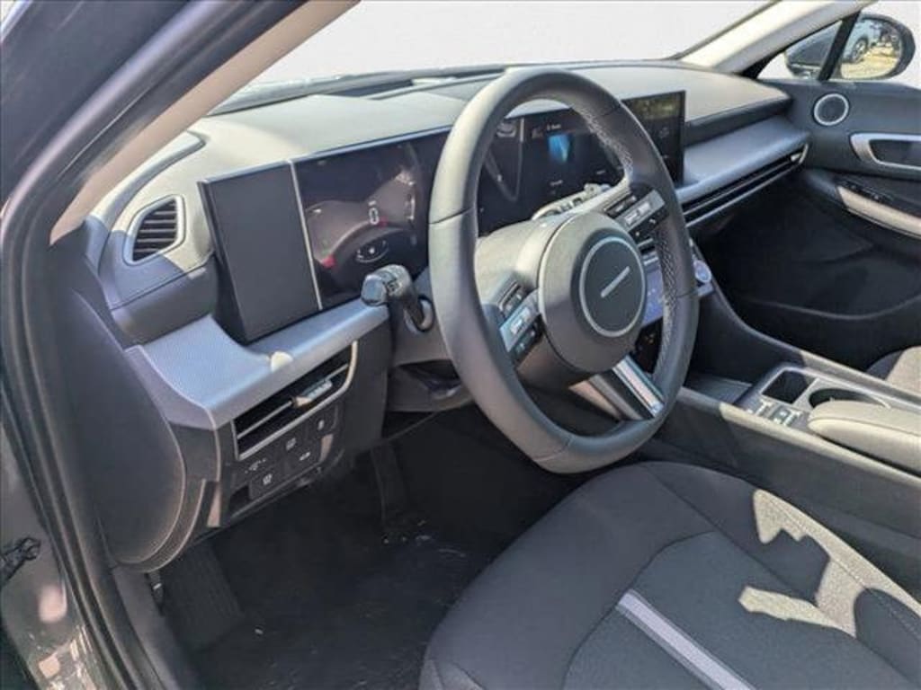 New 2025 Hyundai Sonata Hybrid SEL Sedan