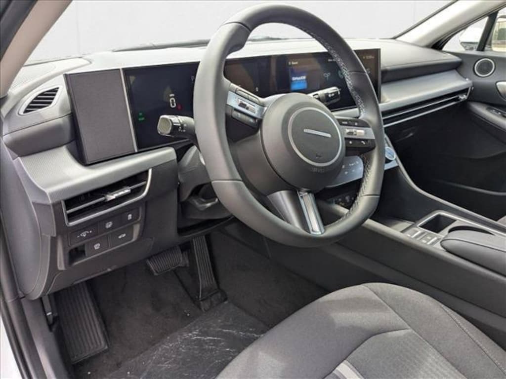 New 2025 Hyundai Sonata Hybrid SEL Sedan