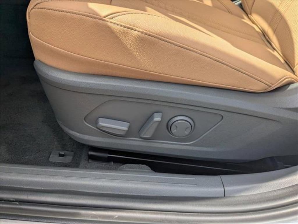 New 2025 Hyundai Sonata Hybrid Limited Sedan