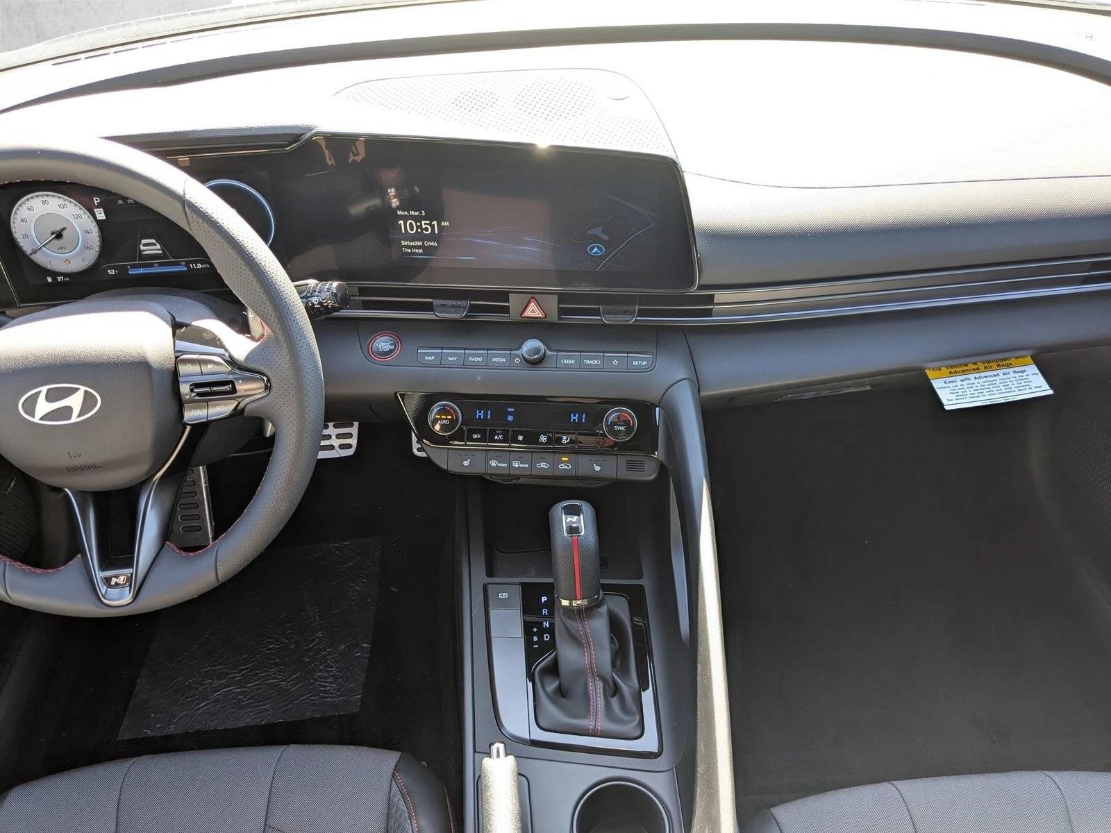 2025 Hyundai Elantra N Line - Photo 18