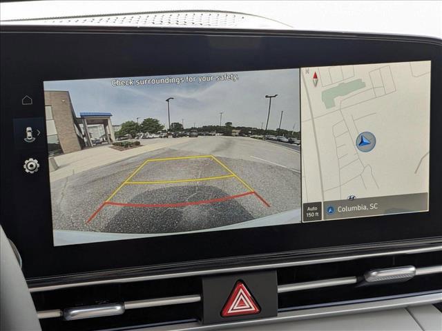 2025 Hyundai Elantra Limited - Photo 14