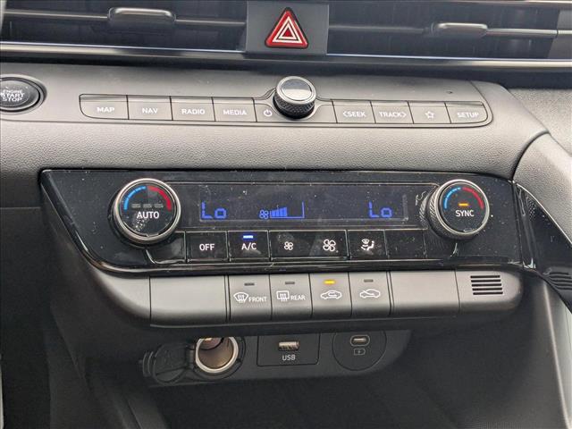 2025 Hyundai Elantra Blue - Photo 16
