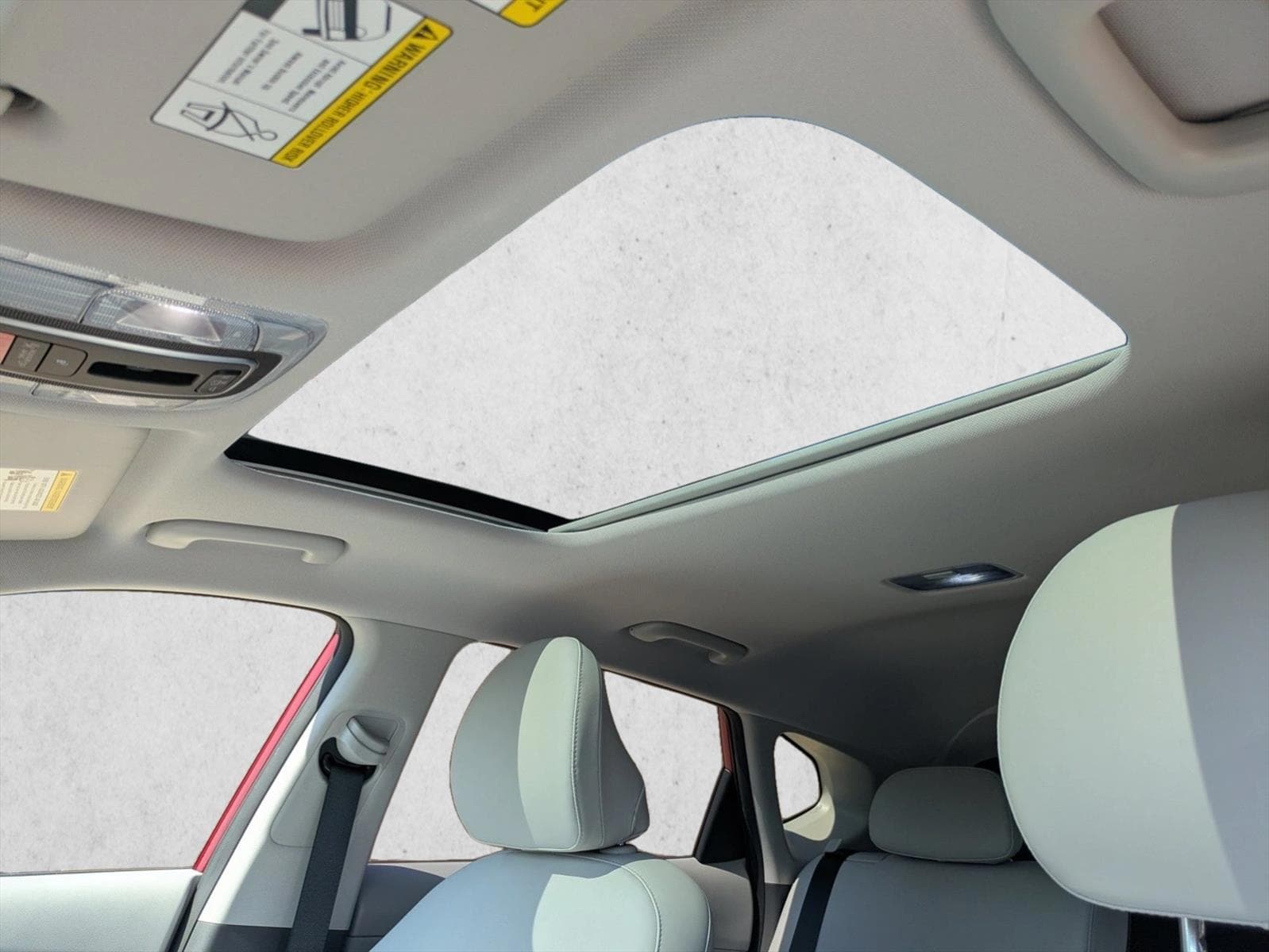 2024 Hyundai Kona Limited - Photo 18