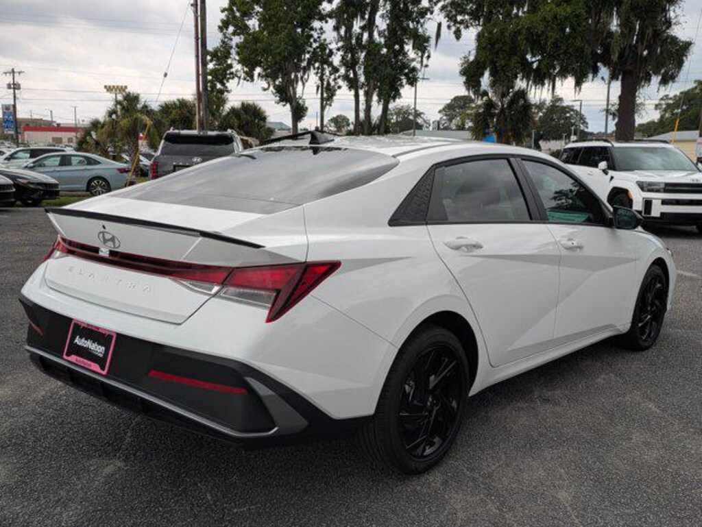 New 2026 Hyundai Elantra SEL Sport Sedan