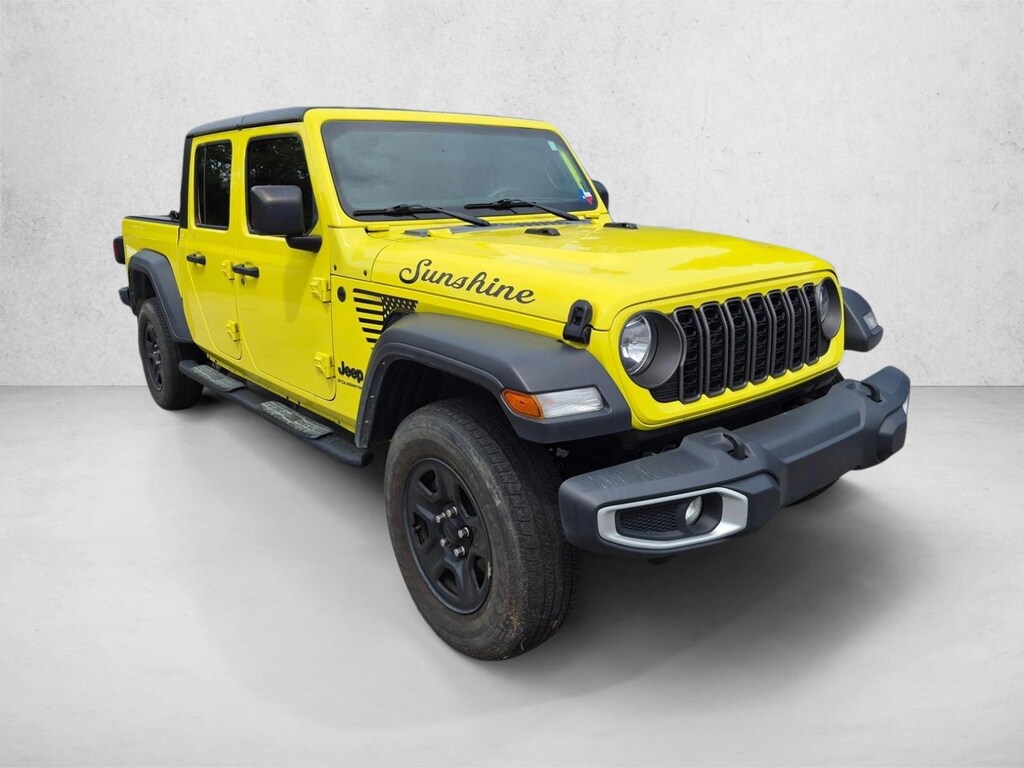 Used 2024 Jeep Gladiator Sport Crew Cab Pickup