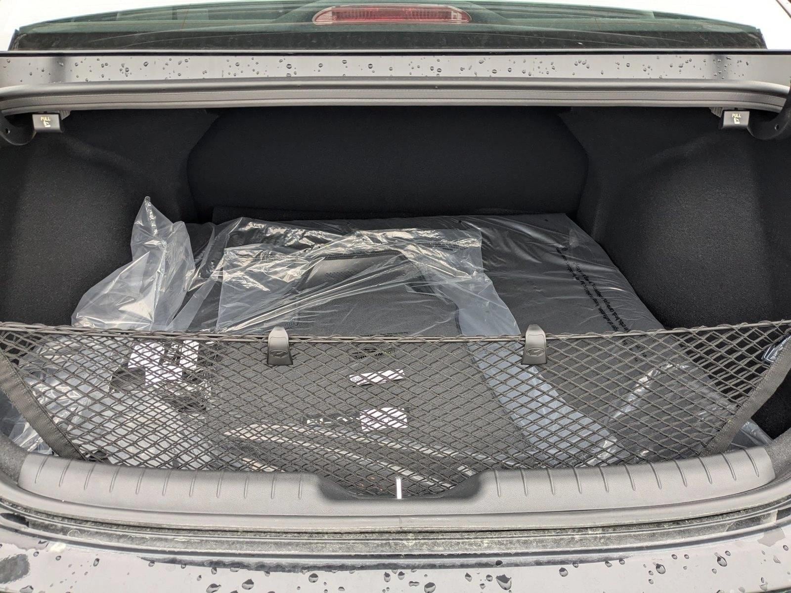 2025 Hyundai Elantra SEL - Photo 18