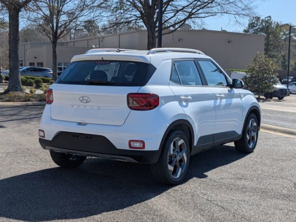 Used 2025 Hyundai Venue SEL Sport Utility
