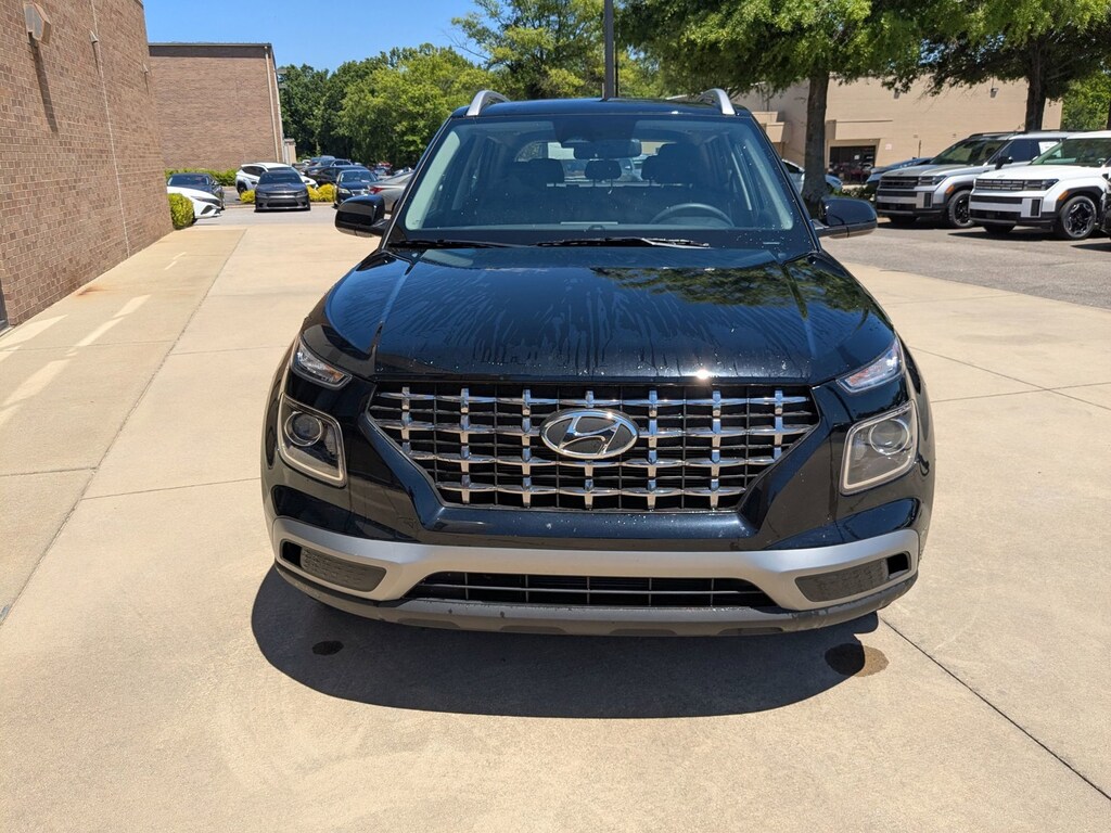 Used 2023 Hyundai Venue SEL Sport Utility