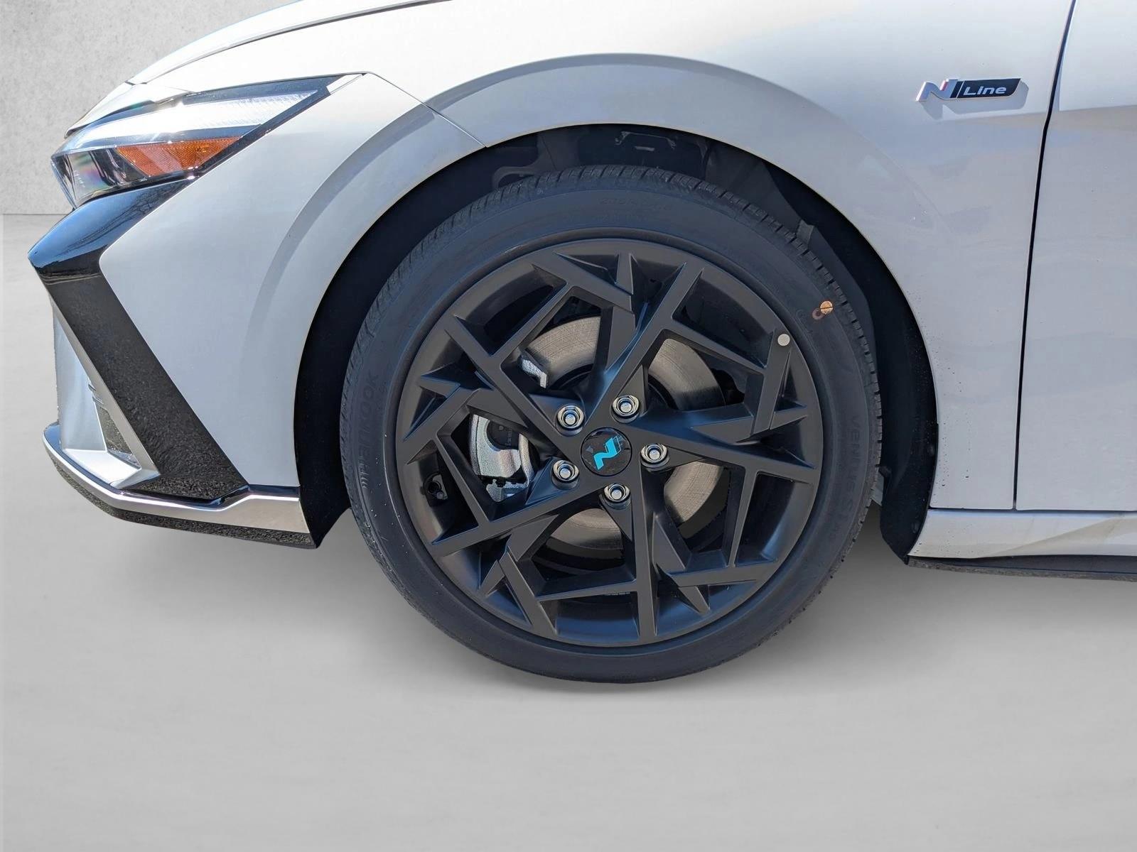 2025 Hyundai Elantra N Line - Photo 10