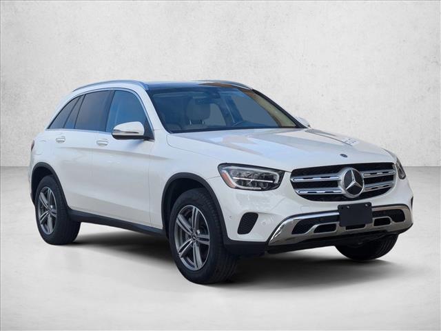 2021 Mercedes Benz GLC 300 photo 3