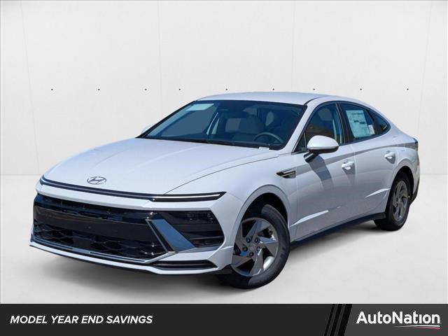 2025 Hyundai Sonata SE's photo