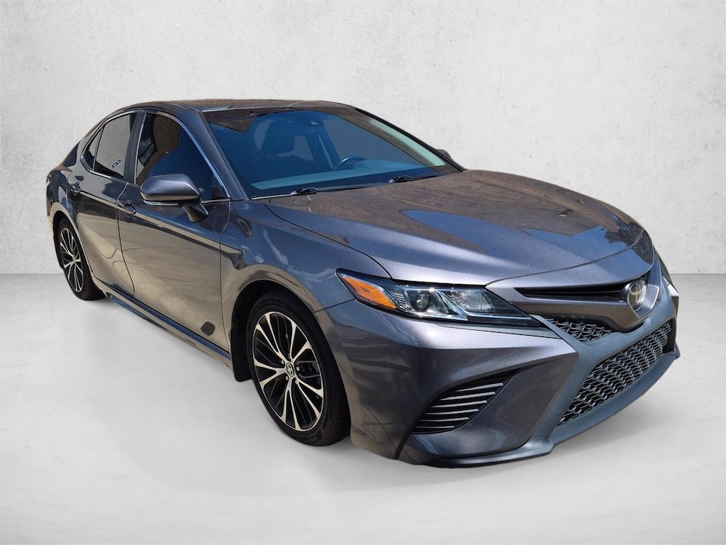Used 2020 Toyota Camry SE 4dr Car