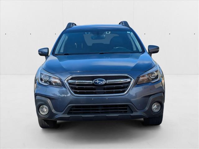 2018 Subaru Outback Limited photo 2
