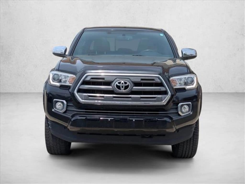Used 2017 Toyota Tacoma Limited Crew Cab Pickup