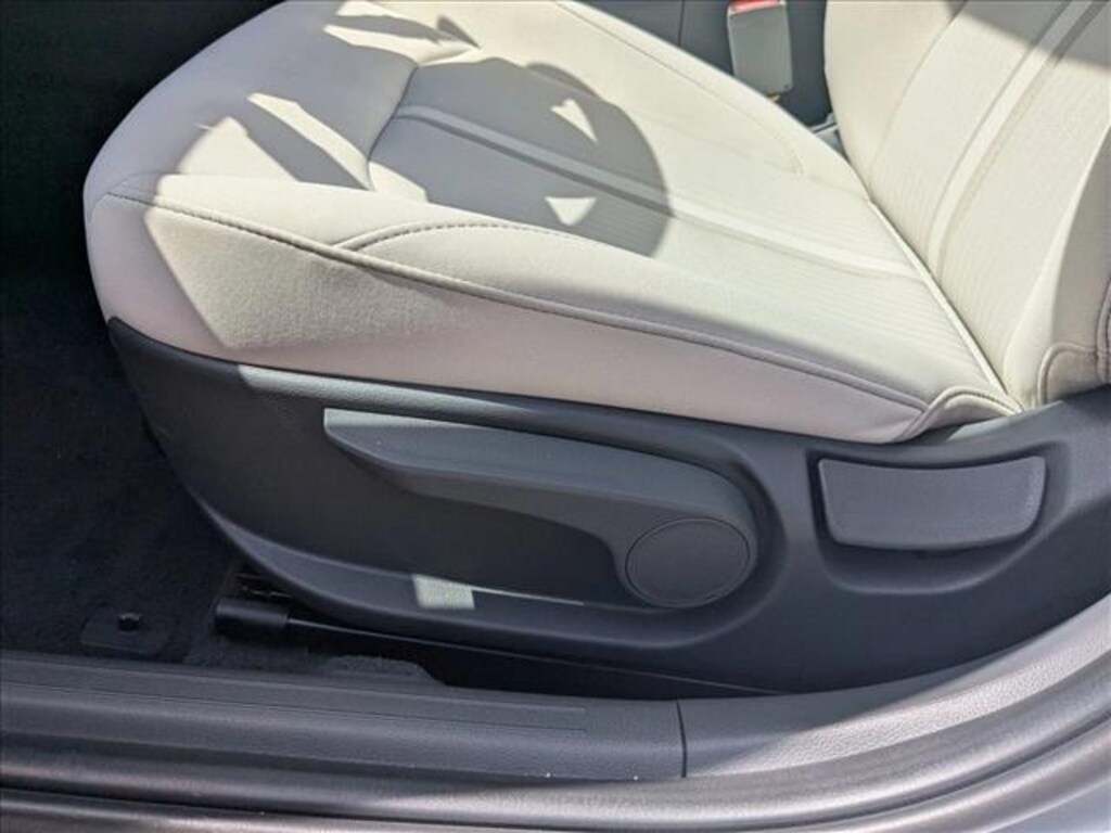 Used 2025 Hyundai Sonata SE 4dr Car