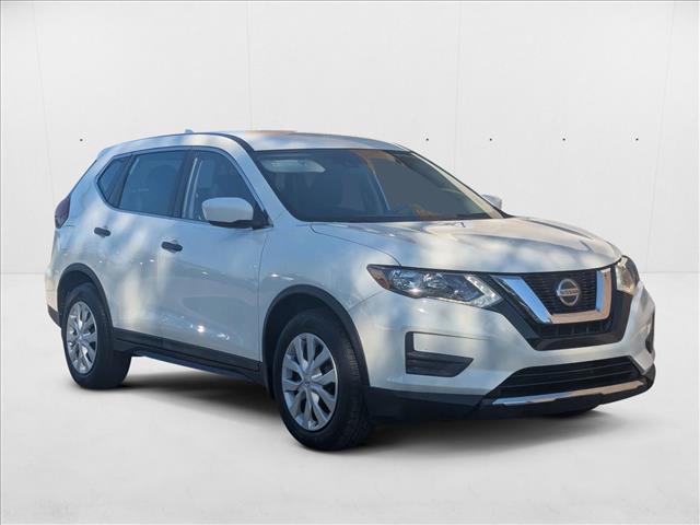 2019 Nissan Rogue S photo 2