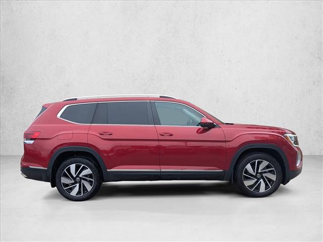 2024 Volkswagen Atlas SEL photo 4