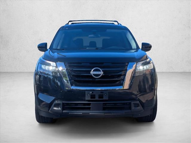 2024 Nissan Pathfinder SV photo 2