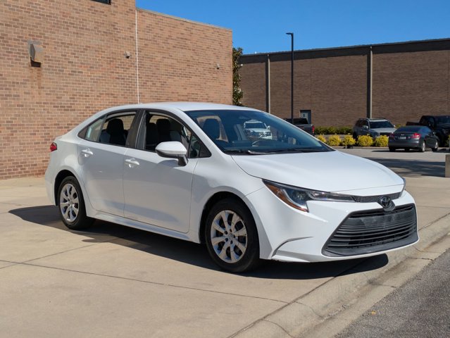 2023 Toyota Corolla LE photo 3