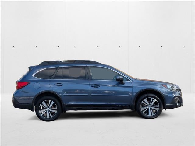 2018 Subaru Outback Limited photo 4