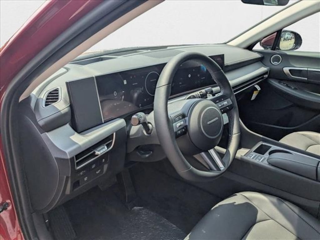 New 2025 Hyundai Sonata Hybrid Limited Sedan