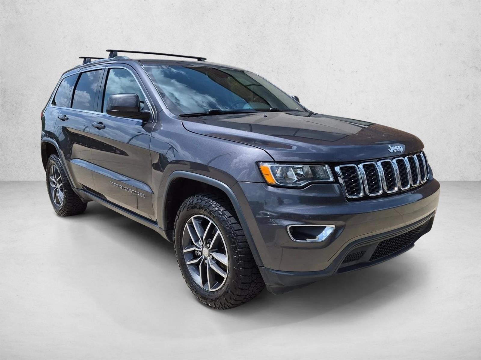 2017 Jeep Grand Cherokee Laredo E - Photo 3