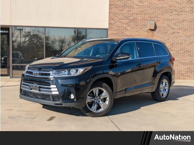 2017 Toyota Highlander Limited's photo