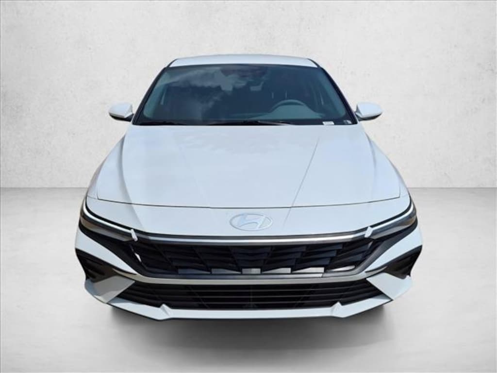 New 2026 Hyundai Elantra SE Sedan