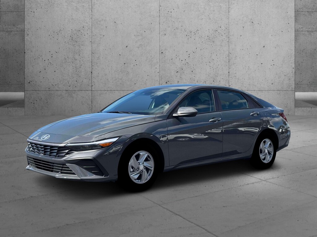New 2026 Hyundai Elantra SE Sedan