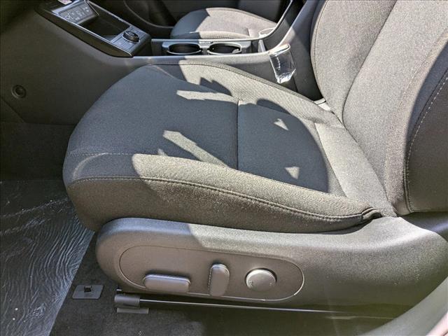 2025 Hyundai Kona SEL photo 4