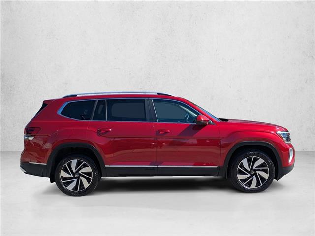 2024 Volkswagen Atlas SEL photo 4