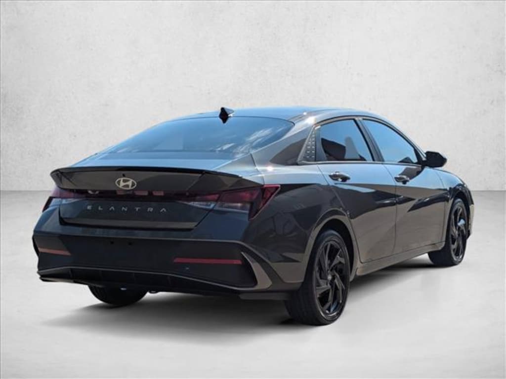 New 2026 Hyundai Elantra SEL Sport Sedan