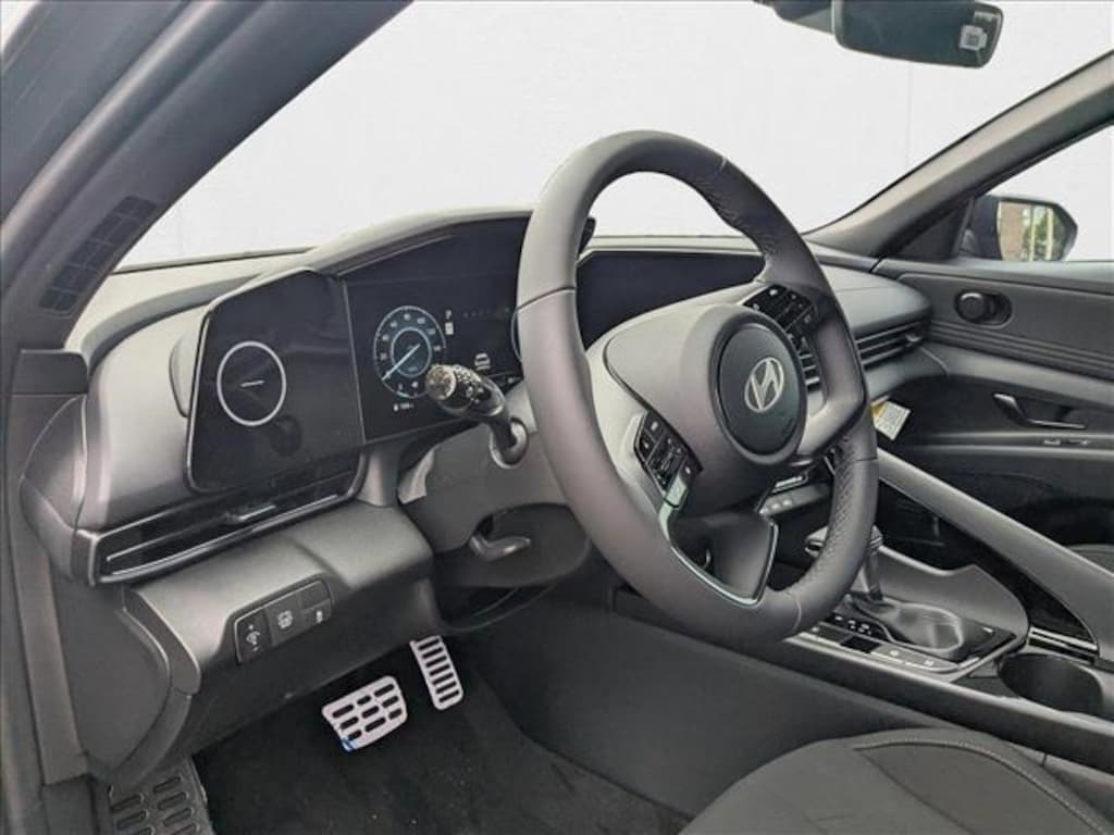 New 2025 Hyundai Elantra Hybrid SEL Sport Sedan