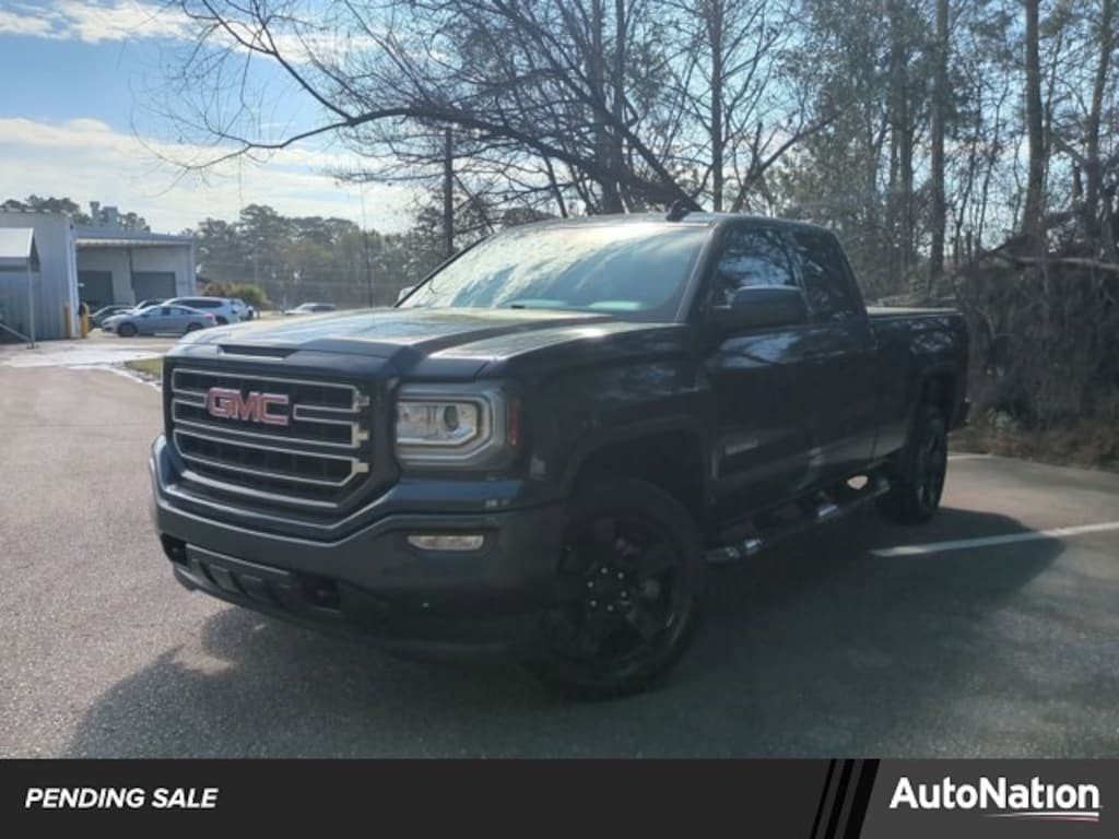 Used 2018 GMC Sierra 1500 Extended Cab Pickup