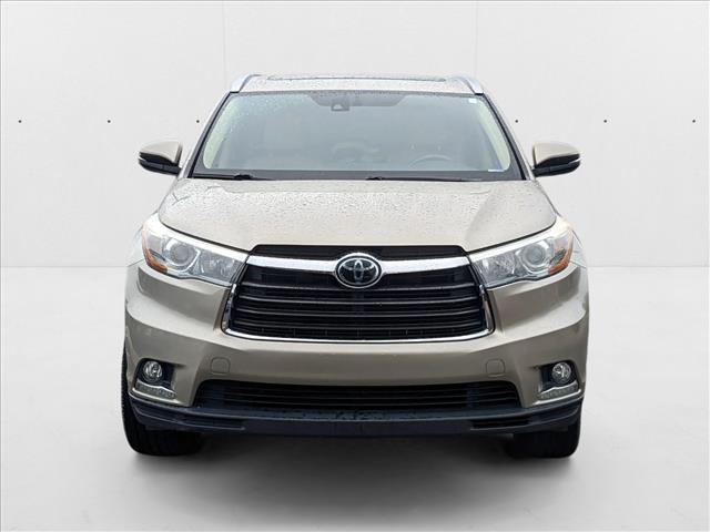 2015 Toyota Highlander Limited Platinum photo 2