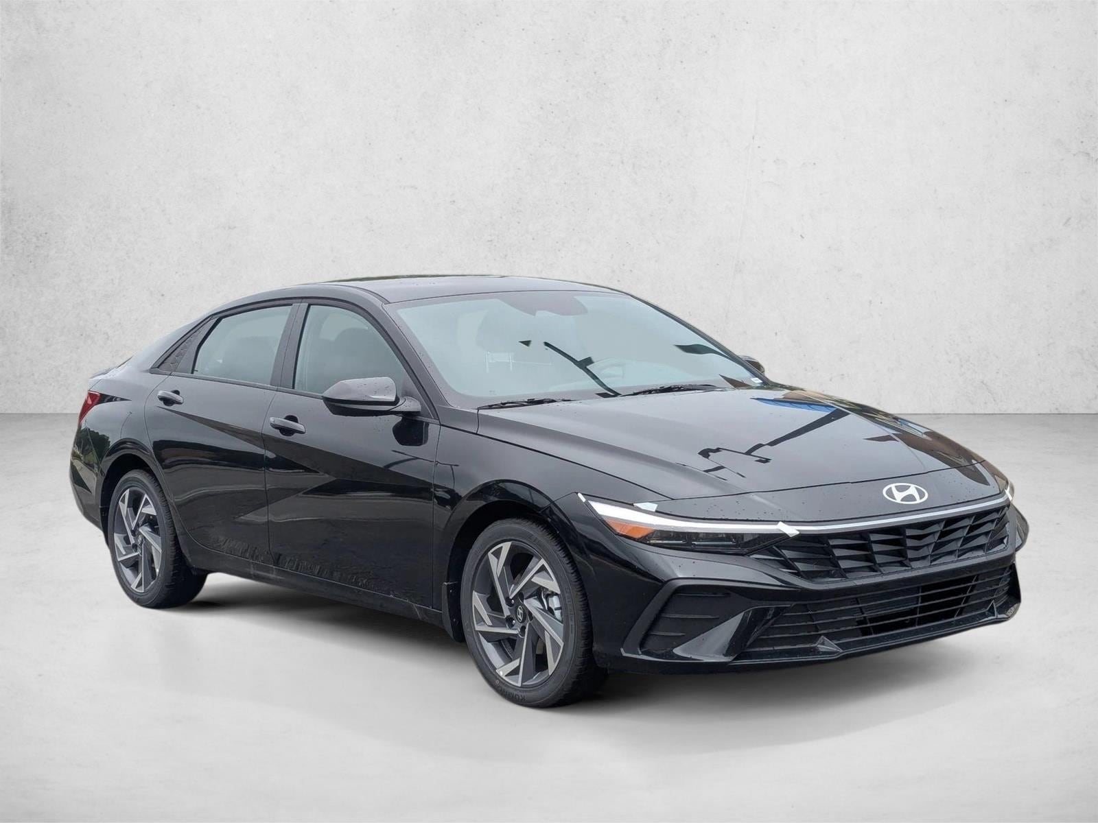 2025 Hyundai Elantra SEL - Photo 7