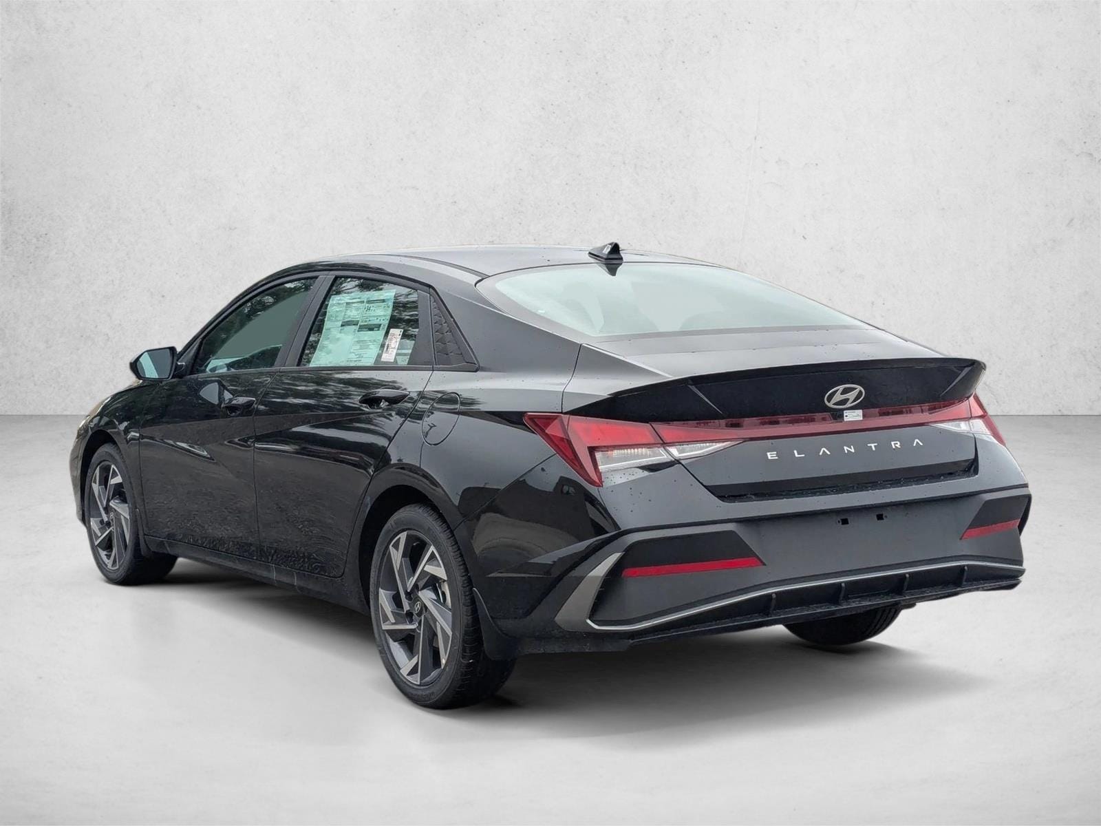 2025 Hyundai Elantra SEL - Photo 9