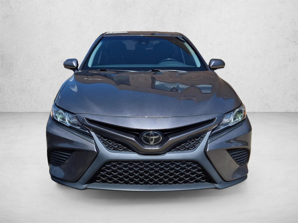 Used 2020 Toyota Camry SE 4dr Car