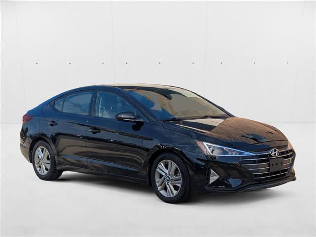 2019 Hyundai Elantra SEL photo 2