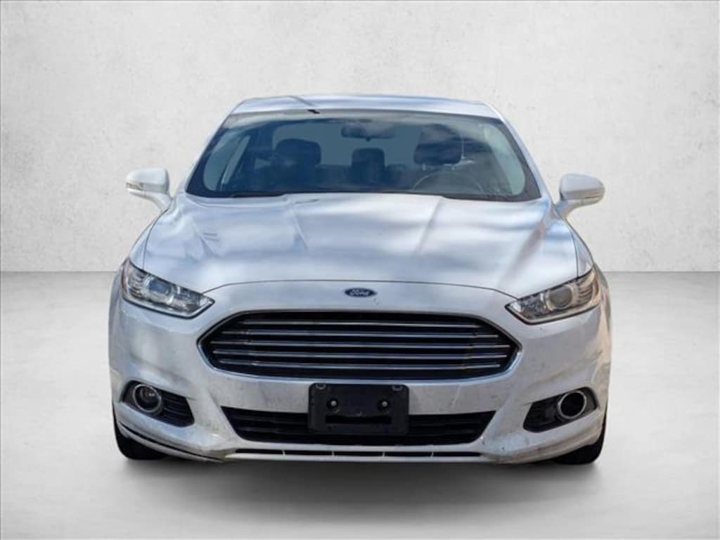 Used 2015 Ford Fusion SE 4dr Car