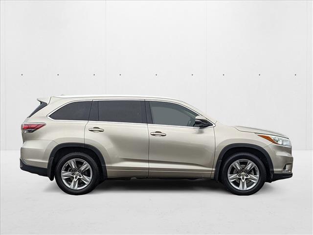 2015 Toyota Highlander Limited Platinum photo 4