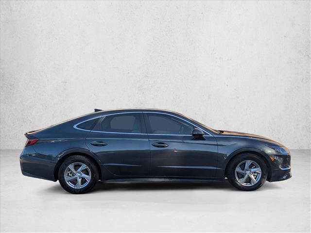 2023 Hyundai Sonata SE photo 3